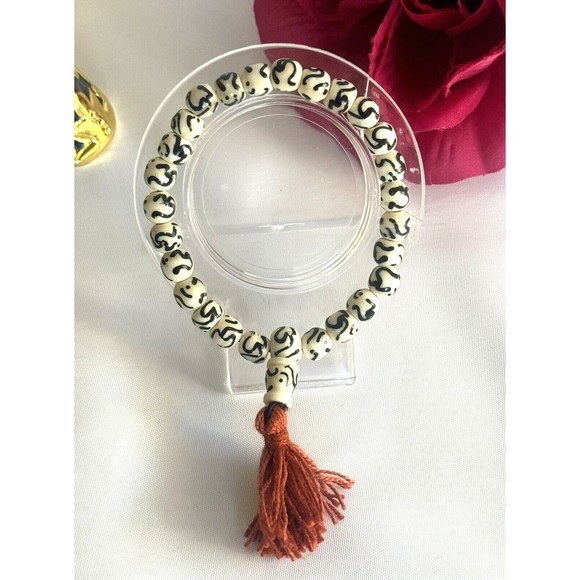 Natural Tibetan Yak Bone Om Bracelet 8mm Prayer Healing Reiki Energy - Picture 1 of 6